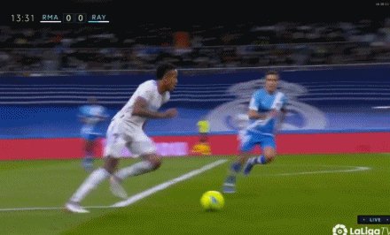 世界杯官方直播app官网入口-【西甲】本泽马破门 皇马2比1巴列卡诺领先巴萨10分