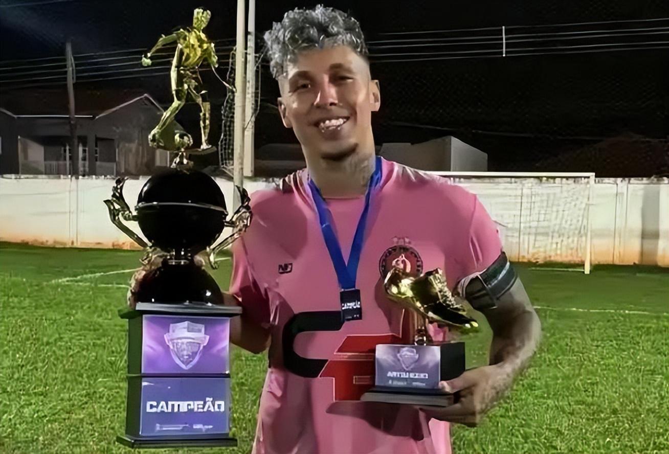 世界杯客户端更新下载-洛佩斯在鲁能做出重要决定，事关他未来是否留在球队，引发热议